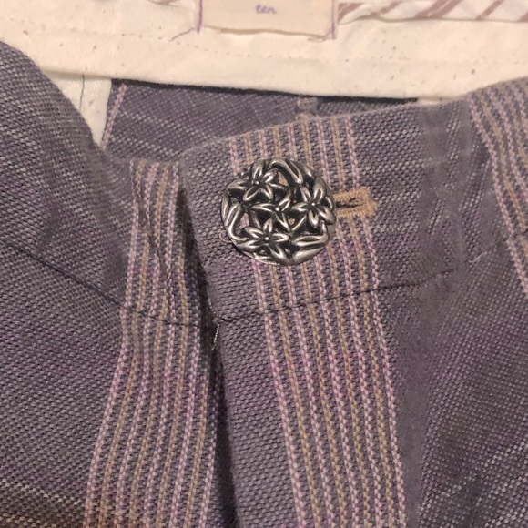 Aritzia Talula Plaid Shorts - Picture 3 of 6